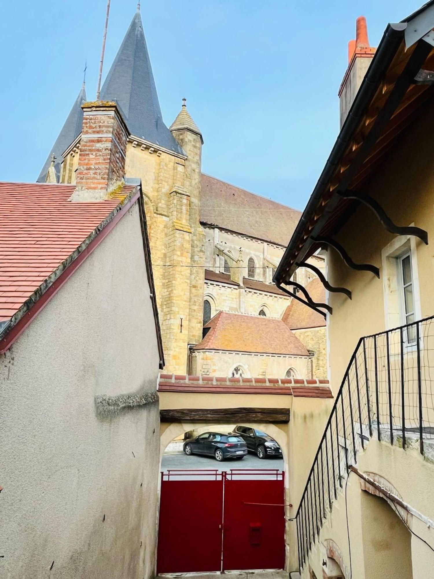 Duplex Charmant Au Coeur De Levroux Bagian luar foto